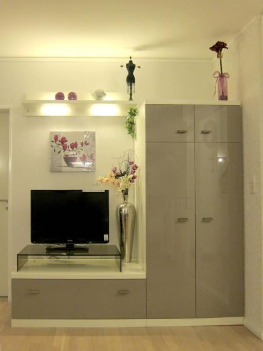 Modernes 1 Zimmer Luxusappartement Kleiner Roland Mit Parkplatz Und Balkon In Bremen Naehe Zentrum エクステリア 写真