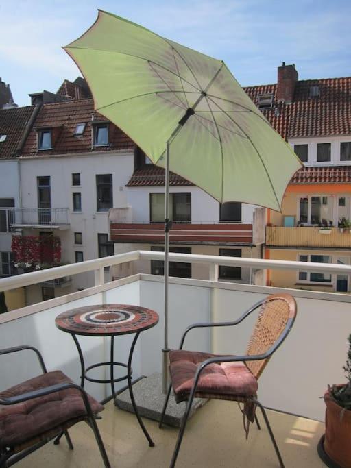 Modernes 1 Zimmer Luxusappartement Kleiner Roland Mit Parkplatz Und Balkon In Bremen Naehe Zentrum エクステリア 写真