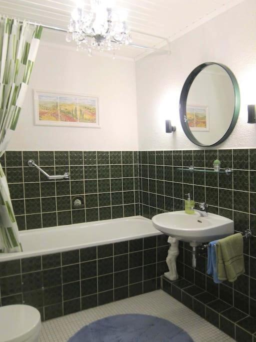 Modernes 1 Zimmer Luxusappartement Kleiner Roland Mit Parkplatz Und Balkon In Bremen Naehe Zentrum エクステリア 写真