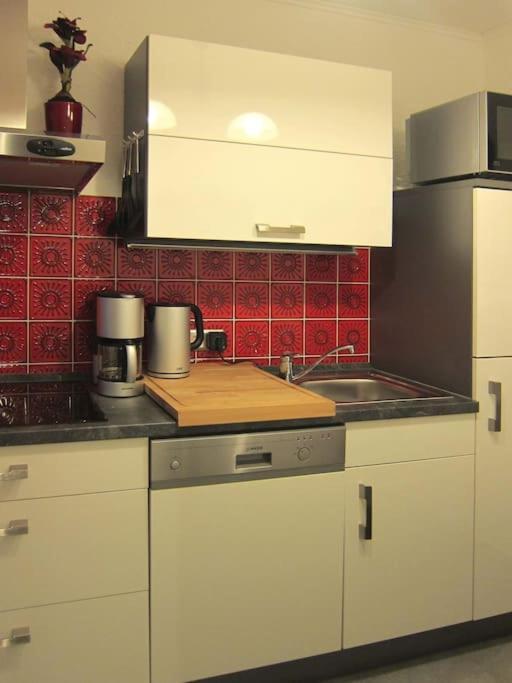 Modernes 1 Zimmer Luxusappartement Kleiner Roland Mit Parkplatz Und Balkon In Bremen Naehe Zentrum エクステリア 写真